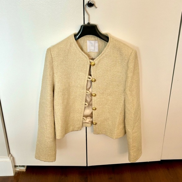 Beige tweed jacket with gold buttons - Picture 2 of 3